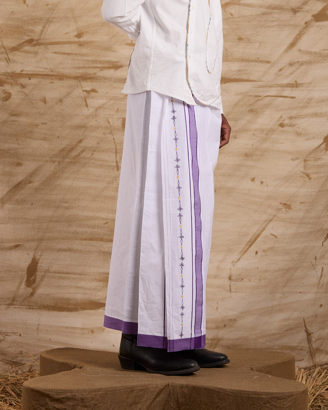 Veshti Embroidered - Purple